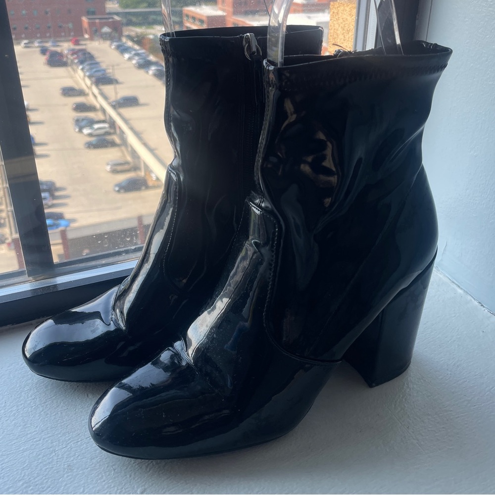 Steve Madden Taryn Block heel boots